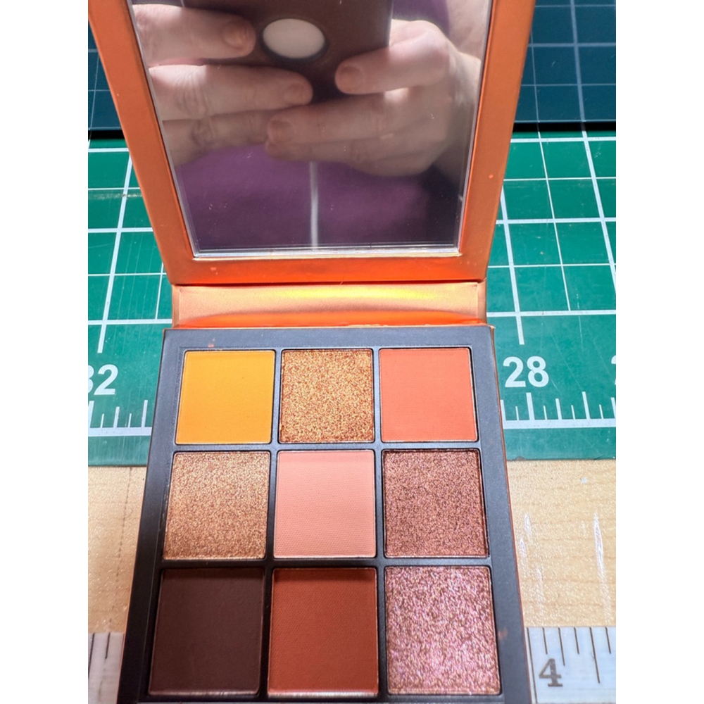 Huda Beauty Topaz Obsessions Eyeshadow Palette Orange Brown NWT - Picture 2 of 2